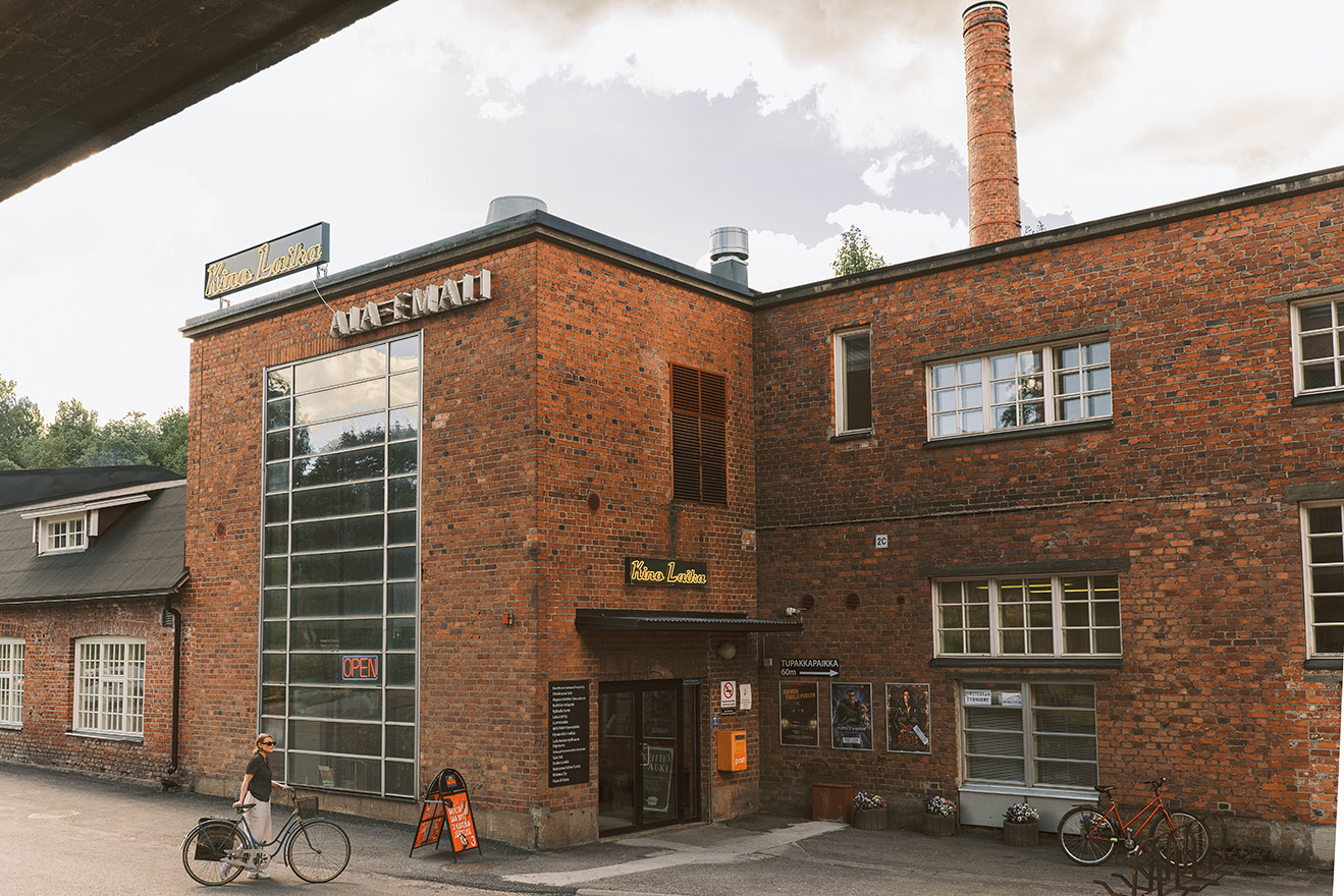 ヴェリコ・ヴィダク監督